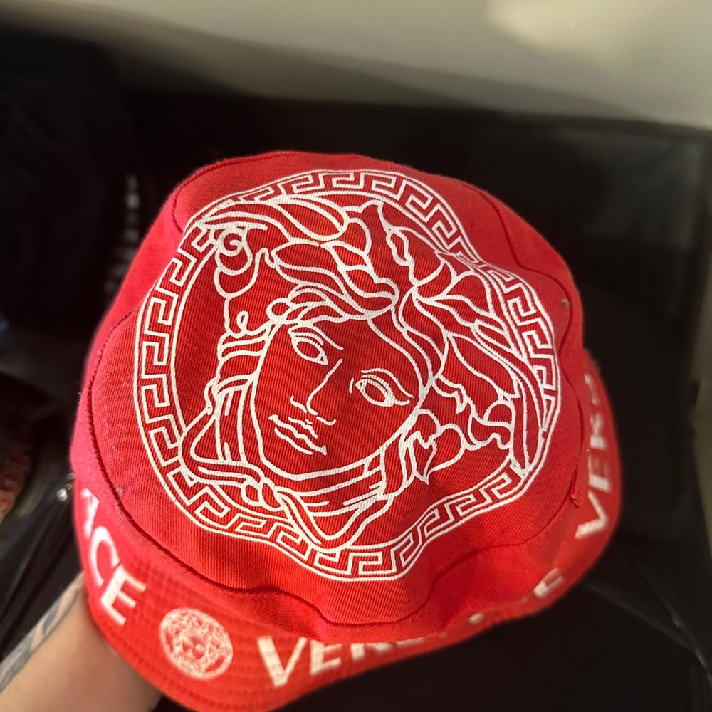 Super unique Versace bucket hat